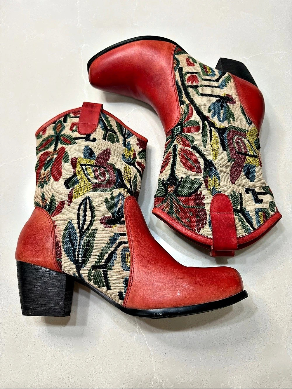 L'Artiste by Spring Step Grazia Red Tapestry Floral Leather Boots EU 37 - Picture 8 of 12